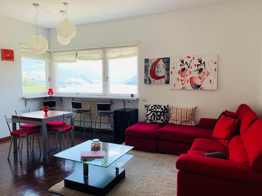 Look Giovane Per Una Casa Vista Lago Комо Екстериор снимка